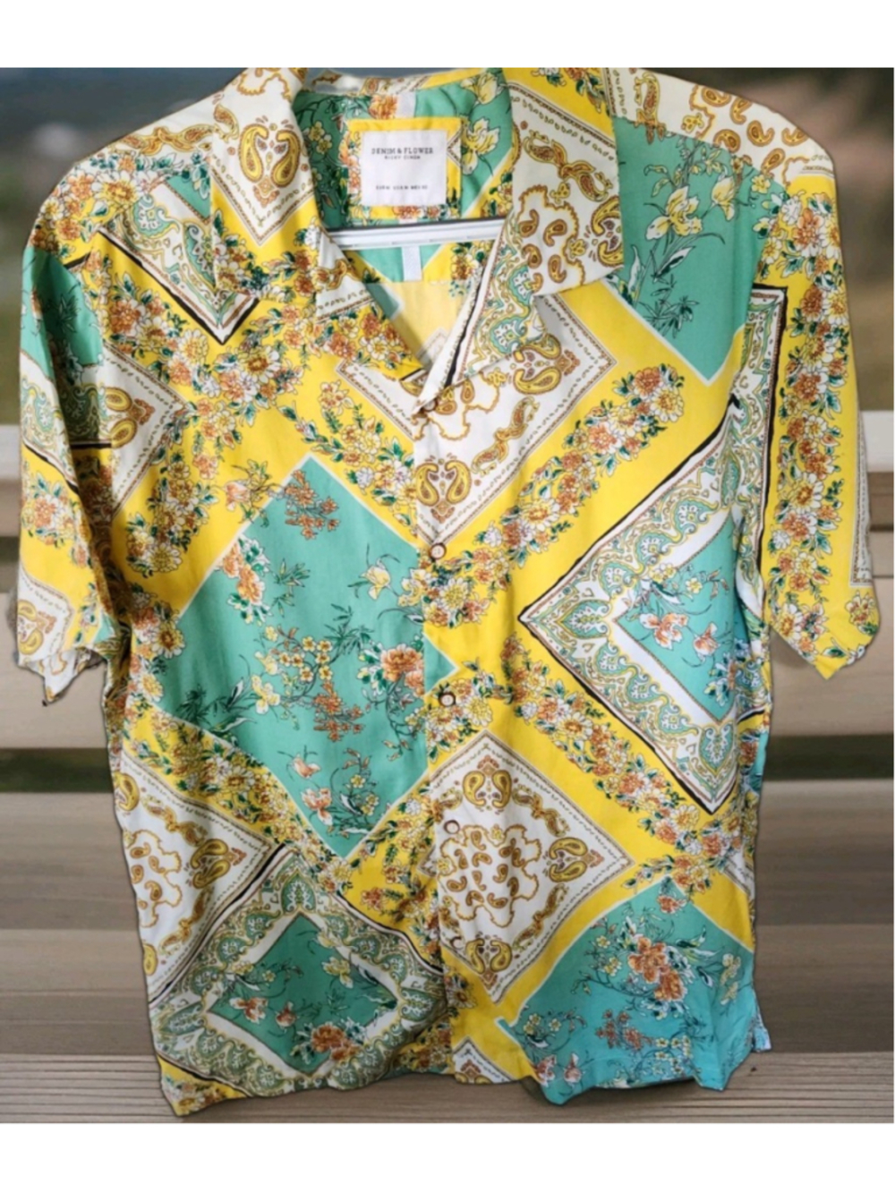 Denim & Flower Mens Shirt Medium Button Down Short Sleeves Paisley/Floral NWOT